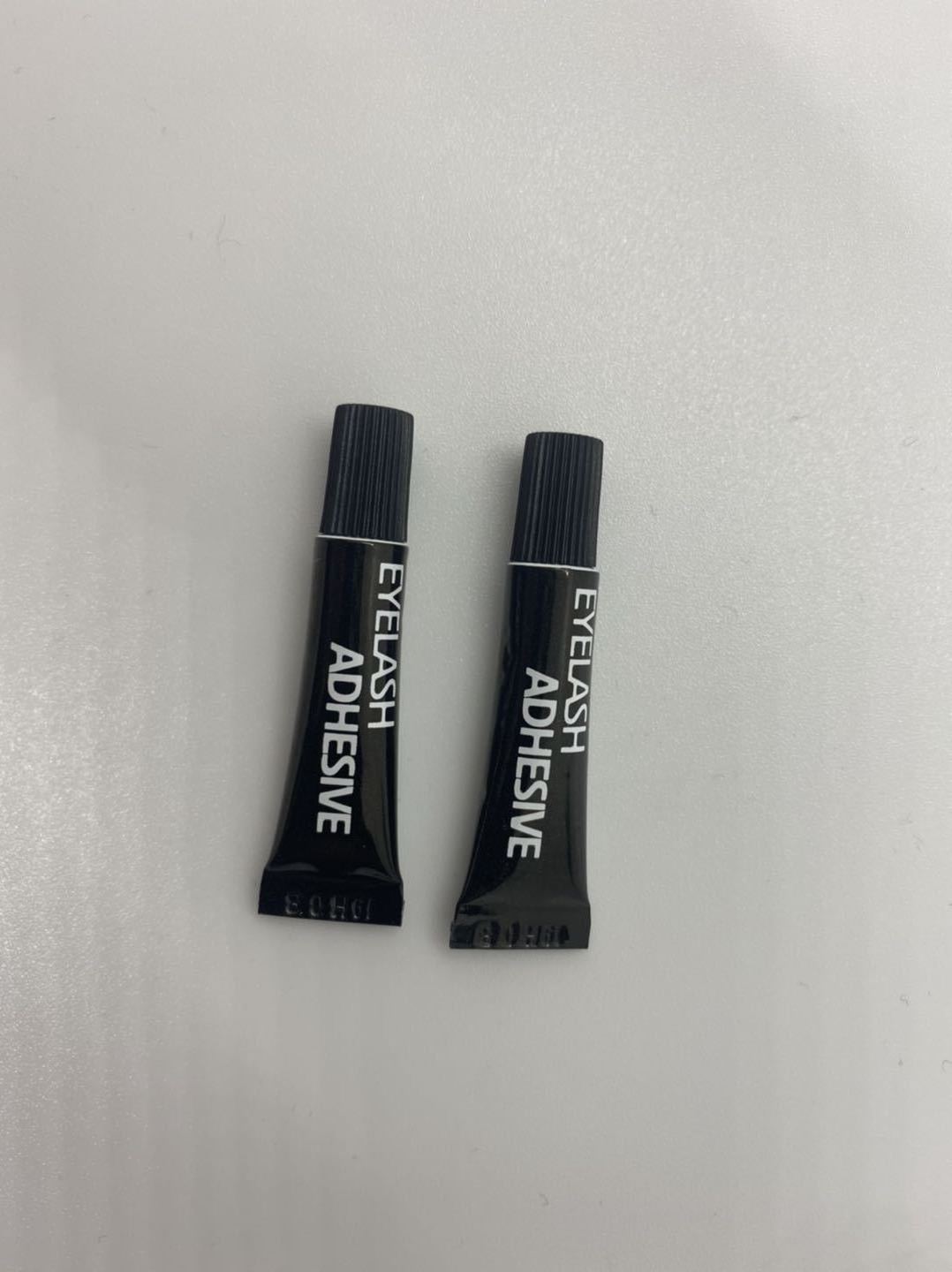 2024 new vegan strong hold long lasting EYELASH Strip Glue 1g Tube GMP ISO22716 factory product