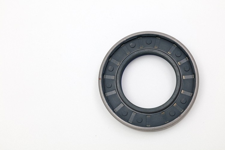 SBT COMBI oil seal tractor crankshaft drive nitrile rubber oil seal agricultural machinery maintenance hub 46.15*80*16.5 904500