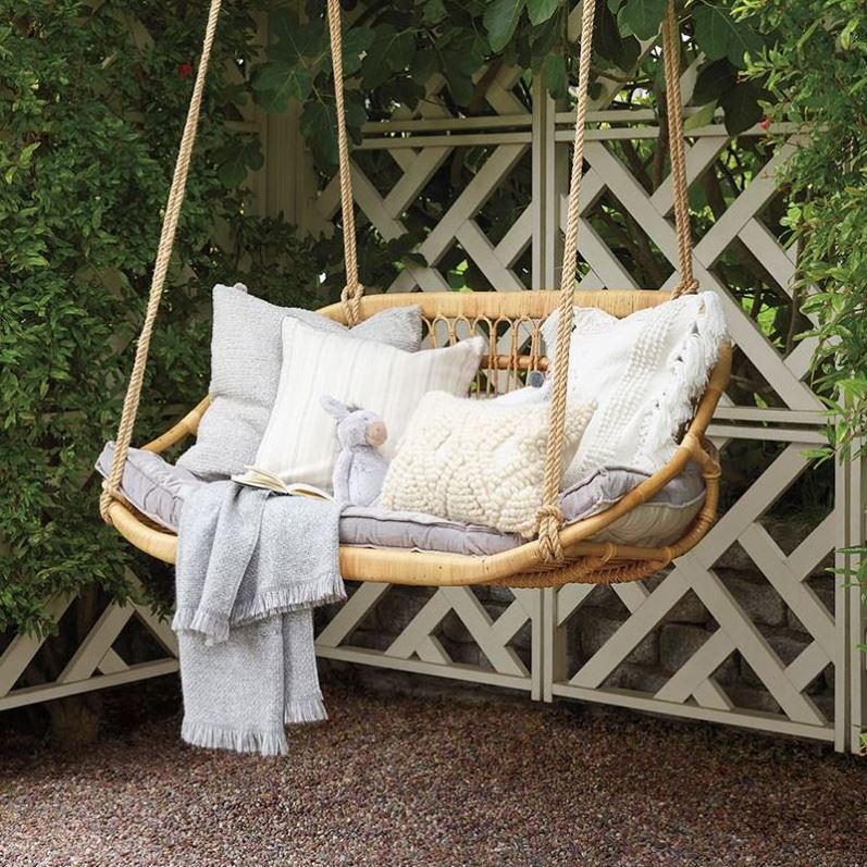 High Quality Patio Garden Boho Hotel Tropical Ceiling Double Two Seater Love Seat Bamboo Natural Cane Rattan Hanging Swing Chair