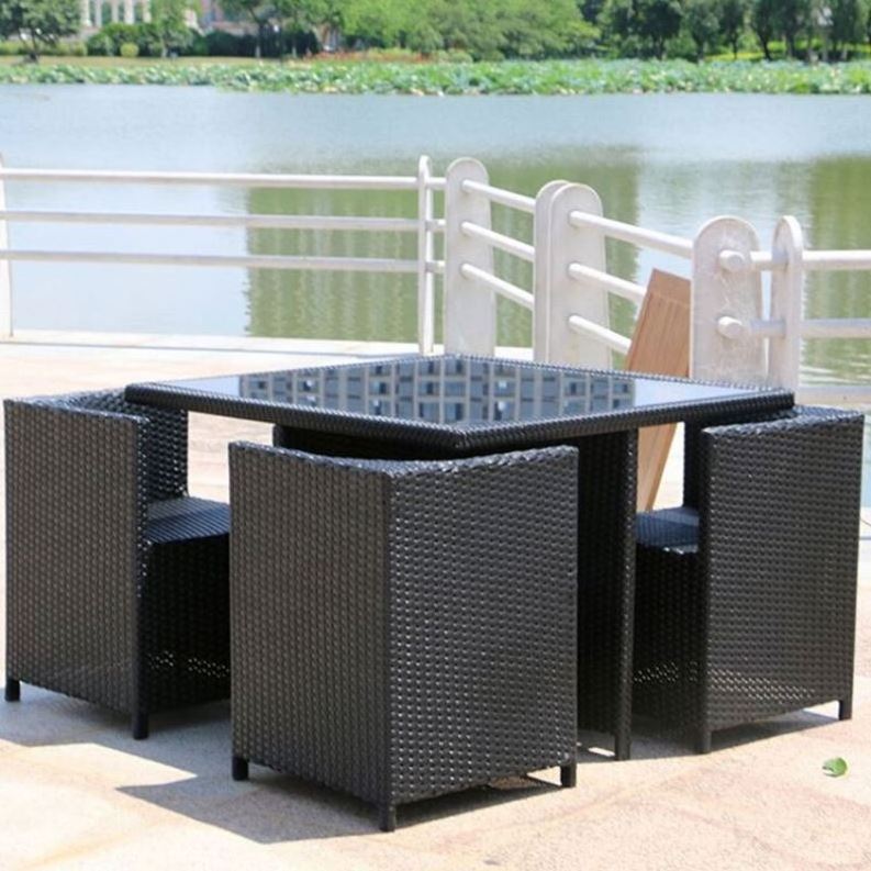 2023 Suessen Hot Sale Faux Rattan Triangle Chairs Square Table Set Of Five Outdoor Leisure Rattan Chairs