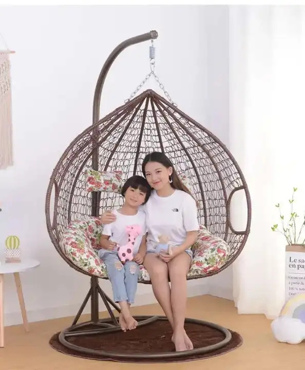 Manufacturers Can Customize Wholesale Outdoor PE Rattan Art Swing Egg Chair Hanging Basket Indoor Leisure Rattan Chair