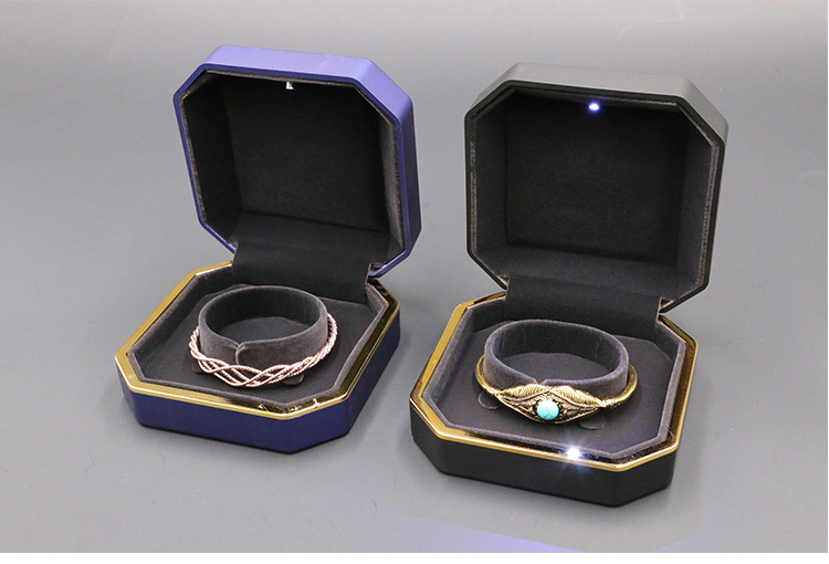 Luxury Jewelry Boxes Custom Logo Bangle Bracelet Jewellery Packaging Box Jewelry Box Led