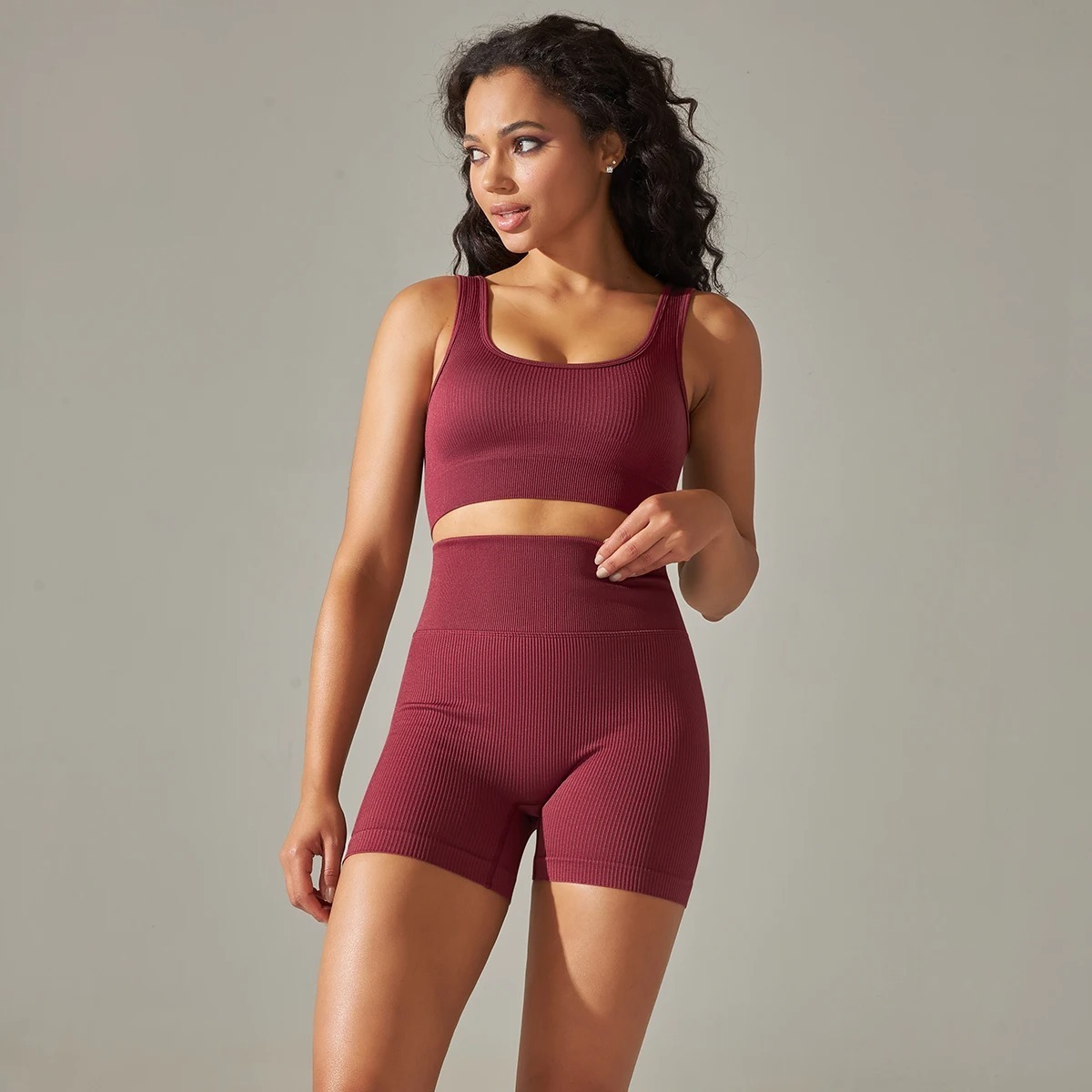 Premium Quality Seamless Yoga Set Sexy Square Collar Sport Bra Tops Suits With Shorts Gym Fitness Clothing Sleeveless Tracksuit