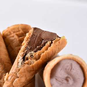 Bulk ice cream cone shape full chocolate filling chocolate biscuit wafers