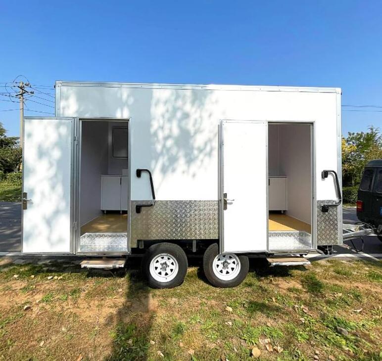 Portable trailer toilet