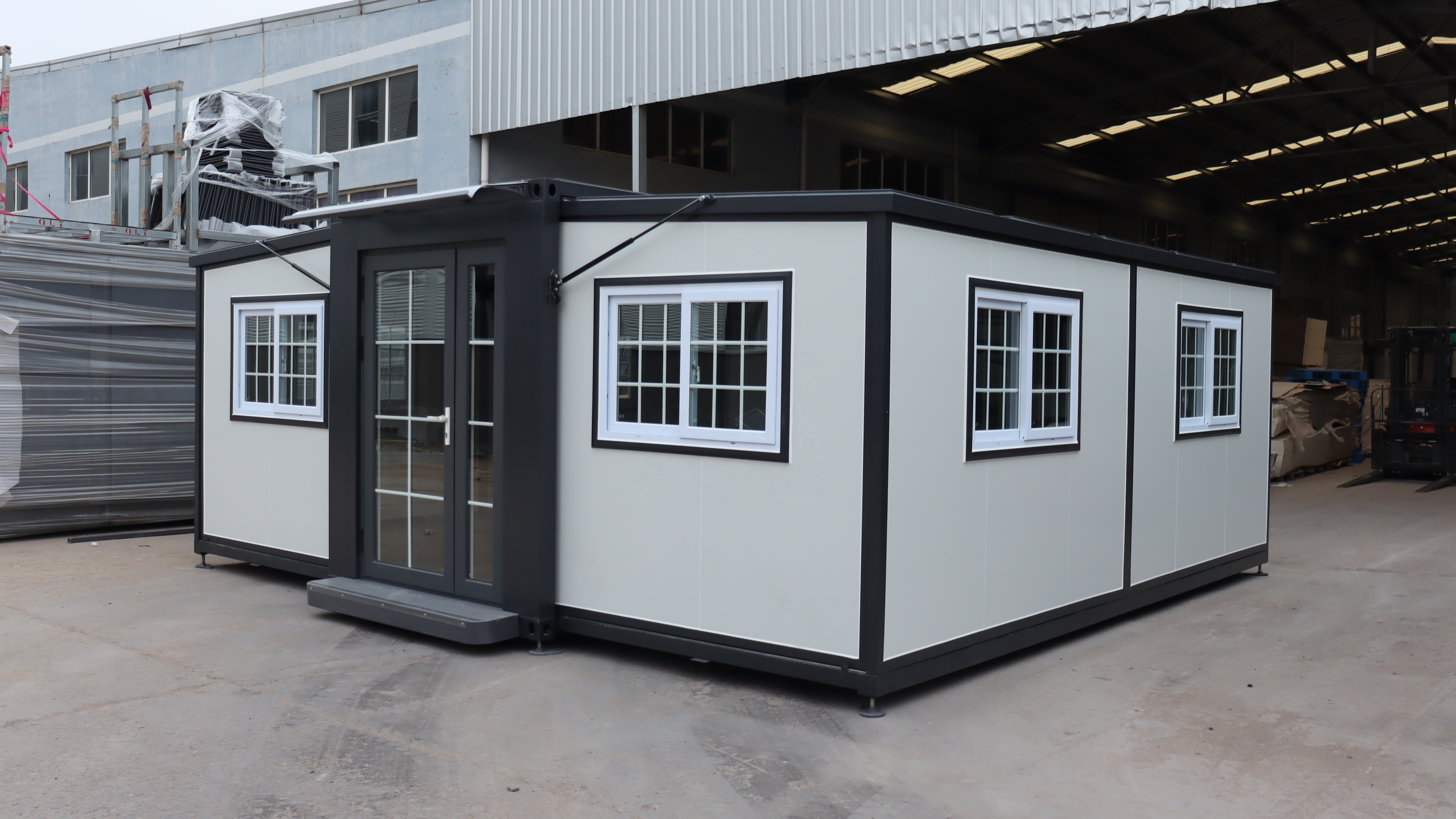 Suihe 20FT Prefab Folding Container House Expandable Container Home For Living Villa House