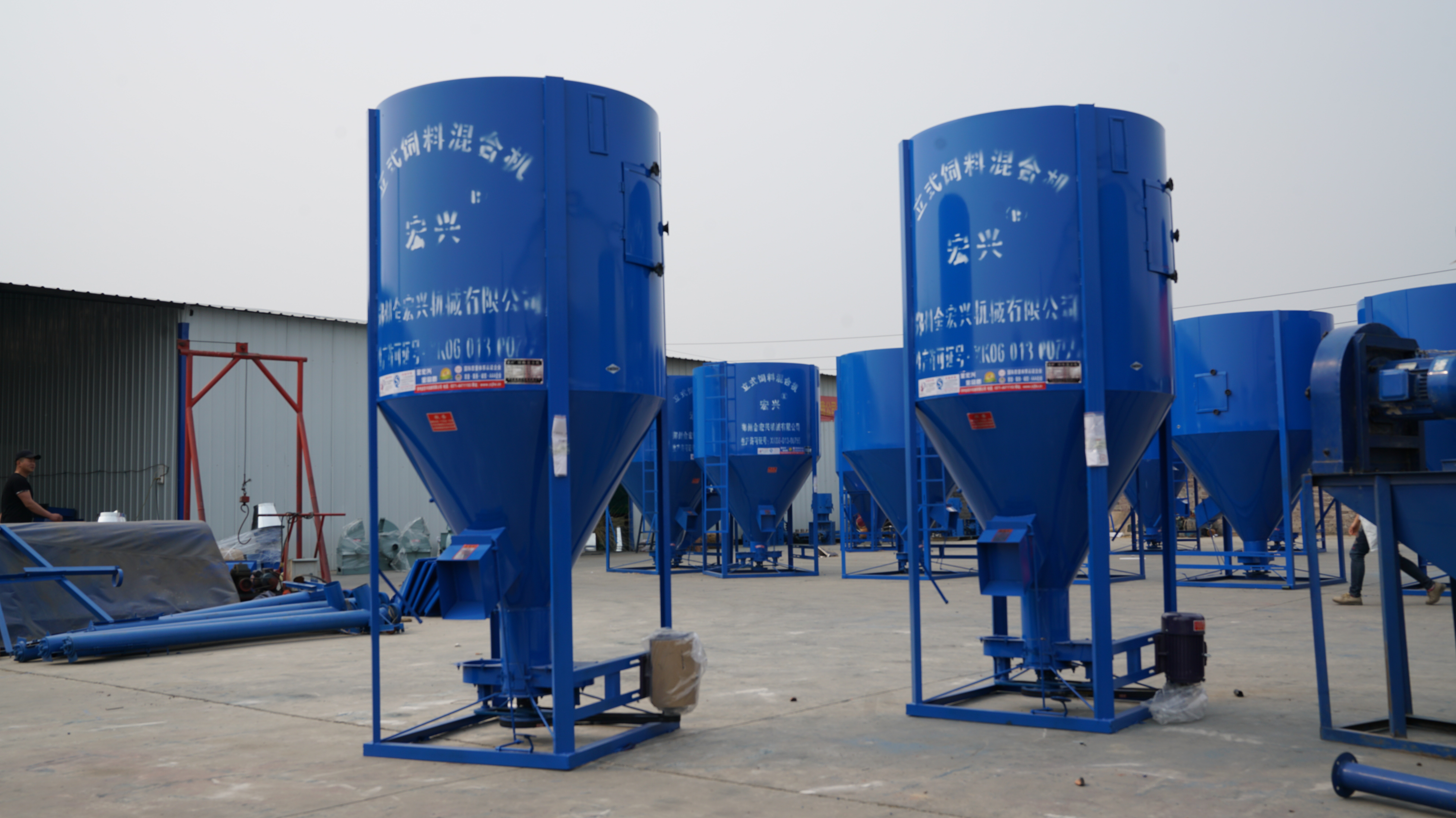 Cow/ chicken/horse/cattle feed mill equipment/ Poultry Feed grinder and Mixer/ Feed crushing Machine