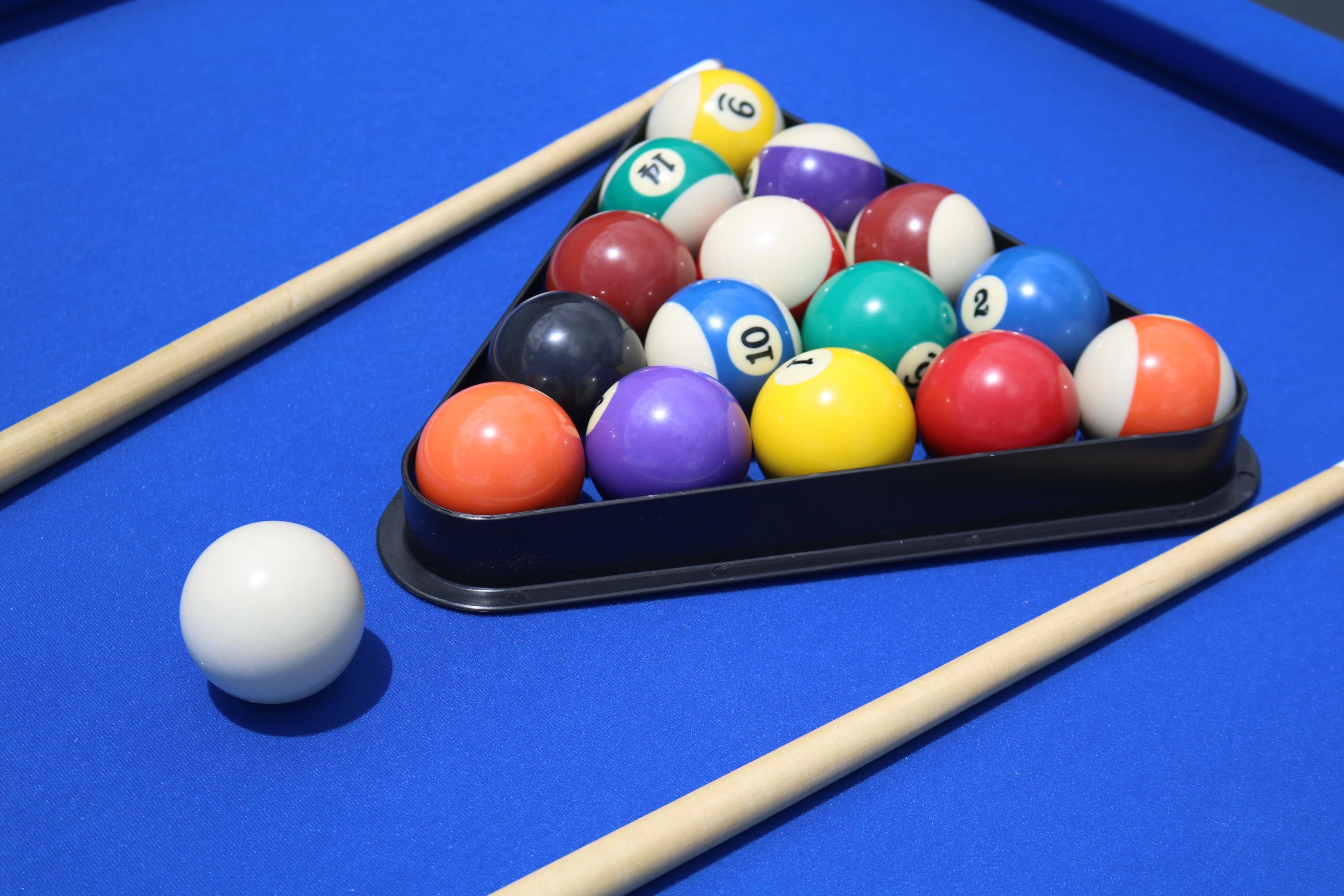 7ft Pool Table Billiard pool  Indoor Games Accessories include balls and cues