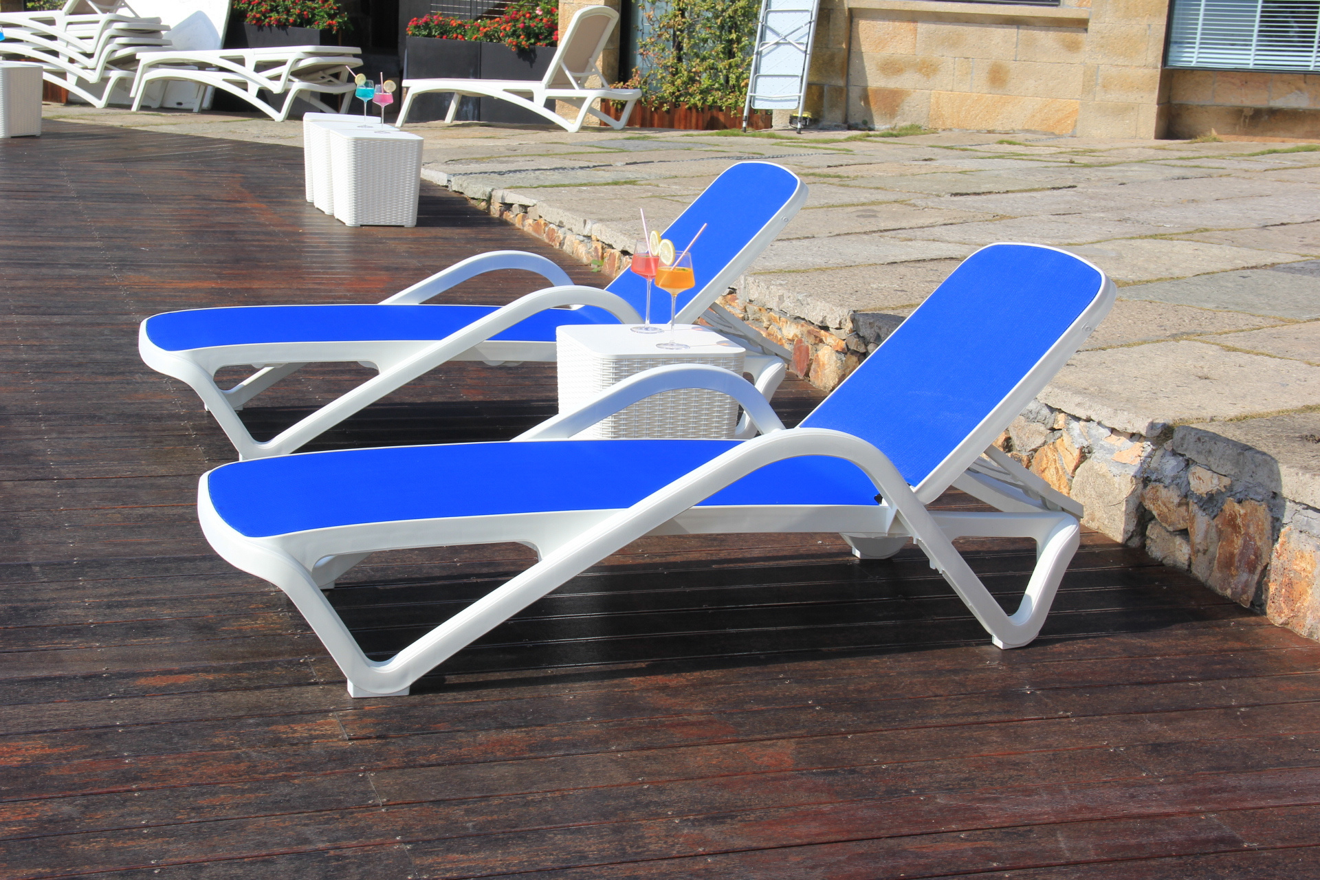 Durable plastic outdoor sun lounger swimming pool furniture