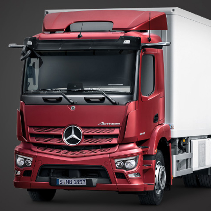 Factory price 580hp Diesel Engine mercedes benz actros 6x4 tractor head truck