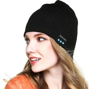 Outdoor Sports Newest Winter Knitted BT Beanie Hat with Headphone smart music hat from China