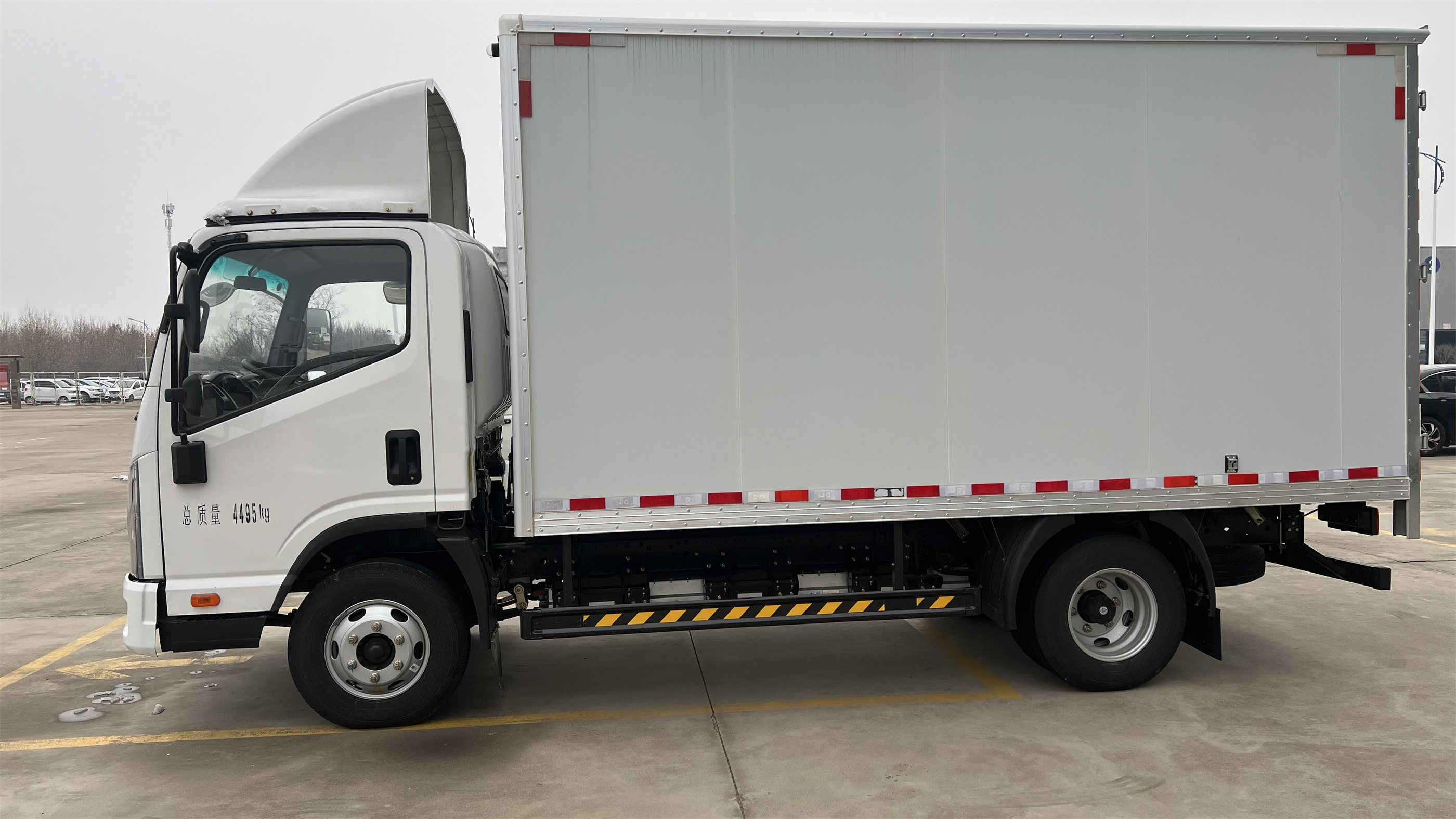 KAMA Good Quality New Energy Electric Logistics mini EV Light Cargo truck for sale