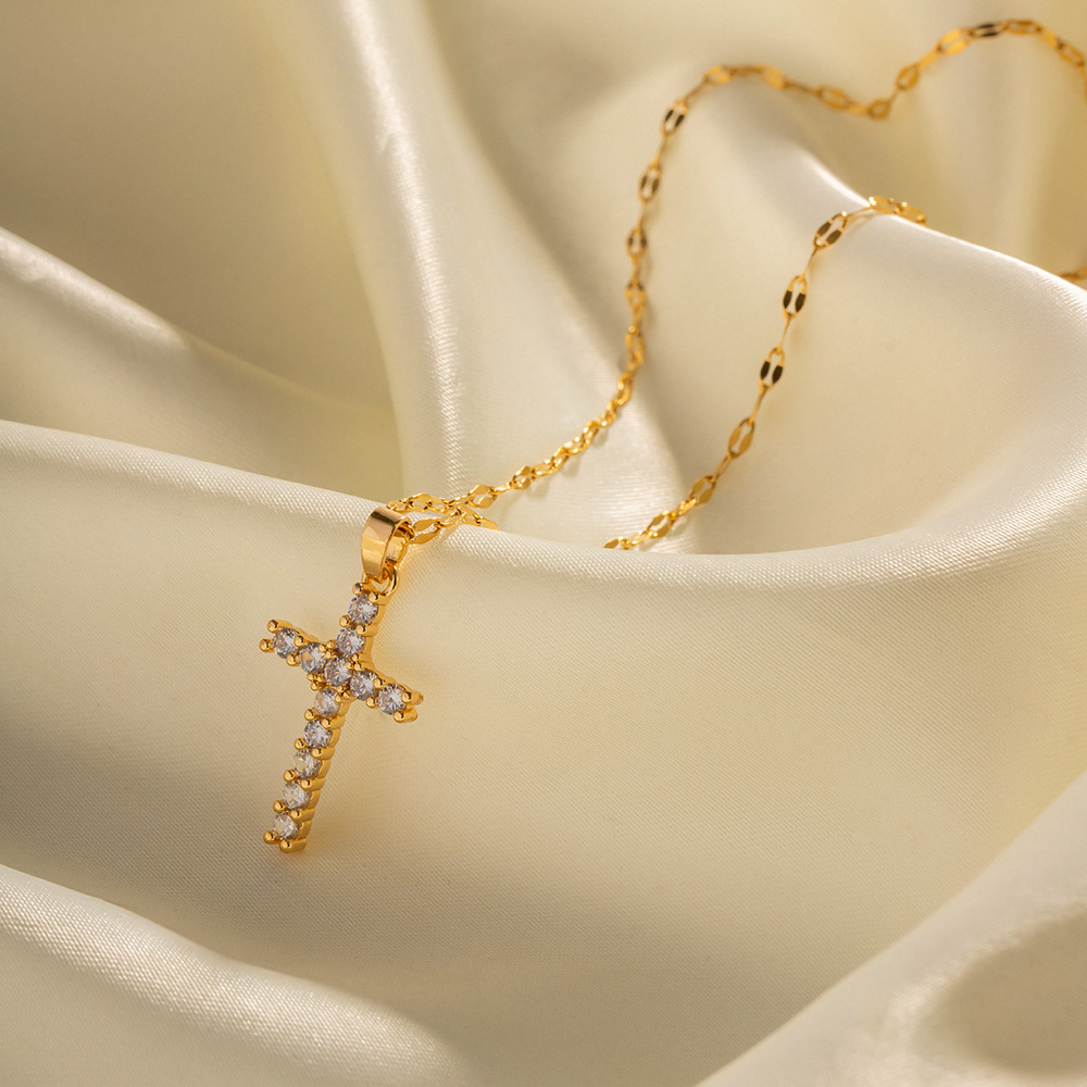 Stainless Steel 18K Gold Texture Light Luxury Inlaid Zircon Cross Necklace Spot Wholesale