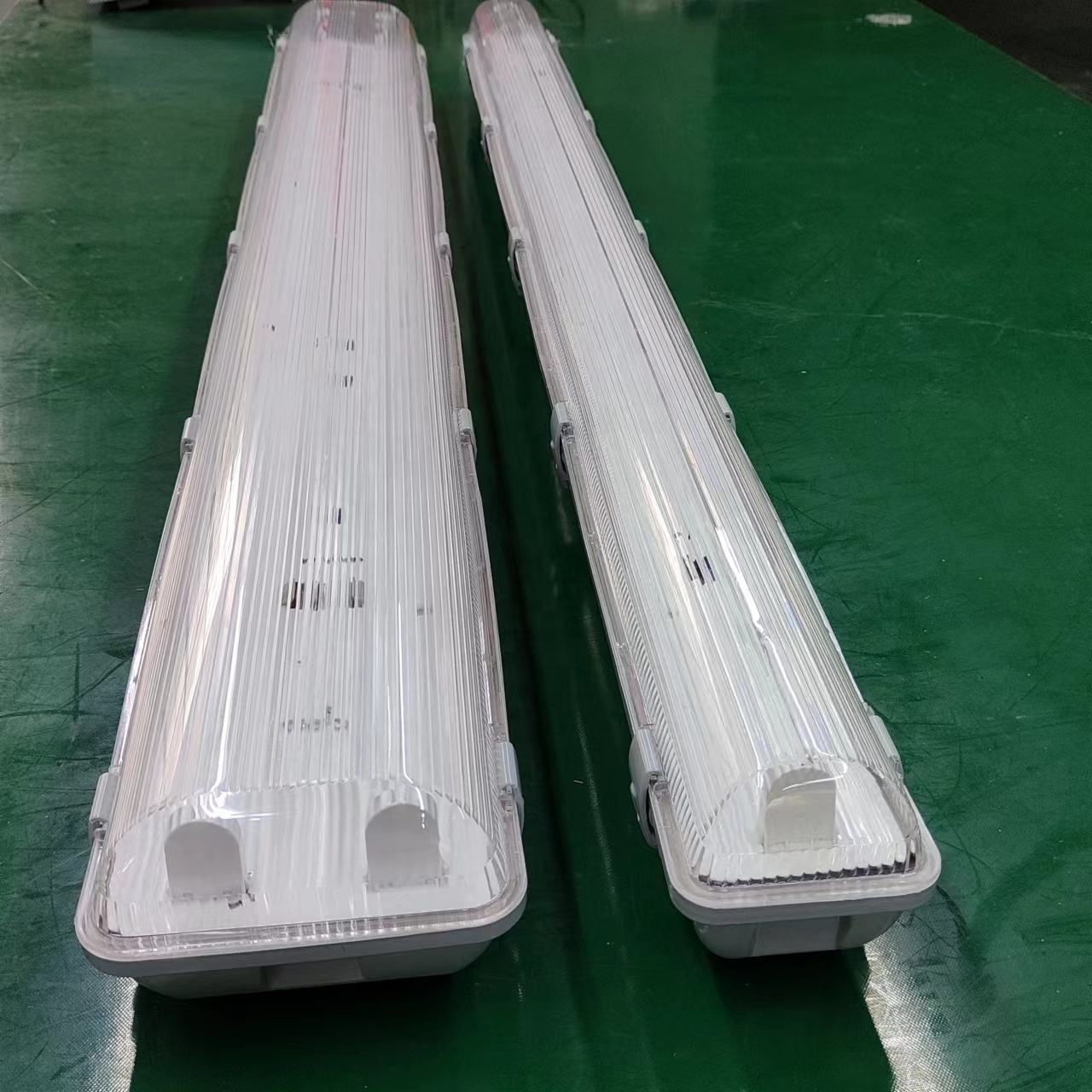 G13 double tubes 2x18w led waterproof light fixture ABS housing PC cover 2ft 4ft 5ft led tube light vapor tight fixture