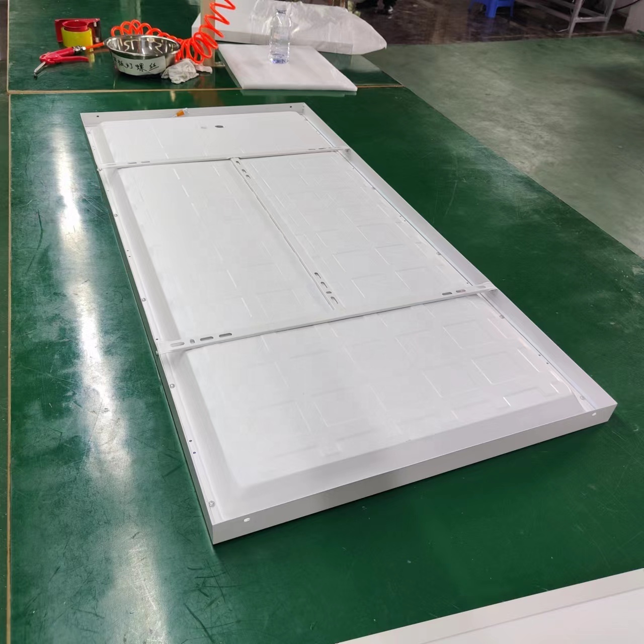 High lumen 60x120cm ceiling led panel 2x4 panel light 6500k daylight 48w 60w led surface panel light