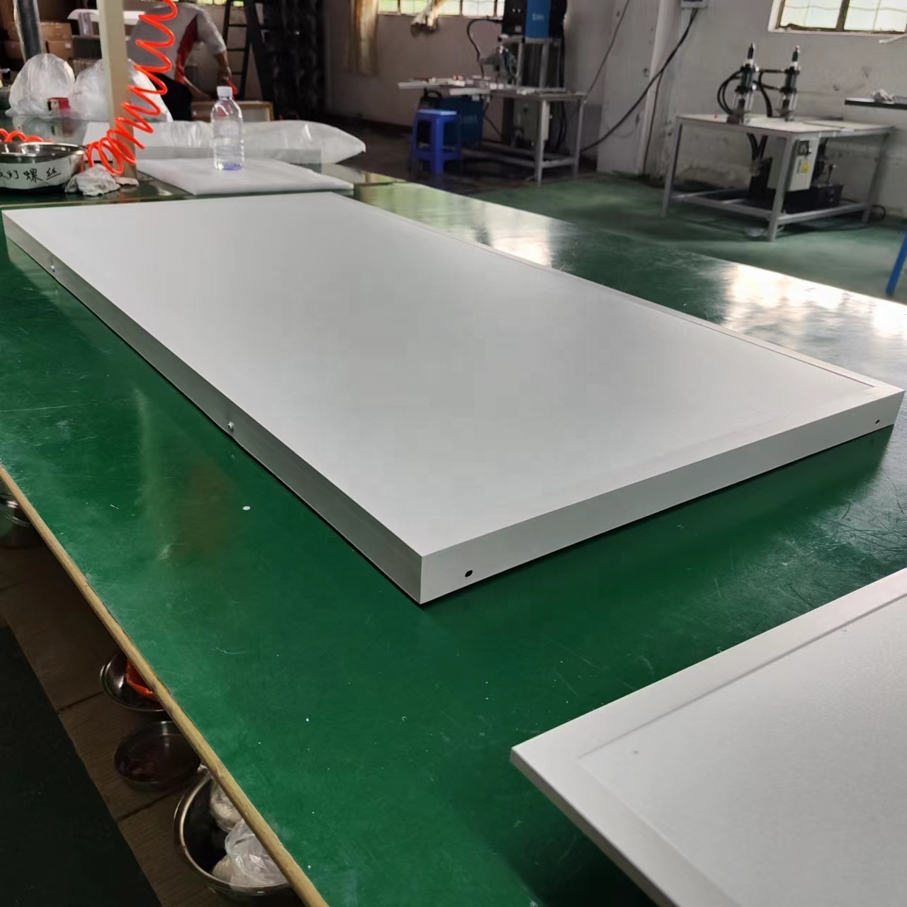 High lumen 60x120cm ceiling led panel 2x4 panel light 6500k daylight 48w 60w led surface panel light