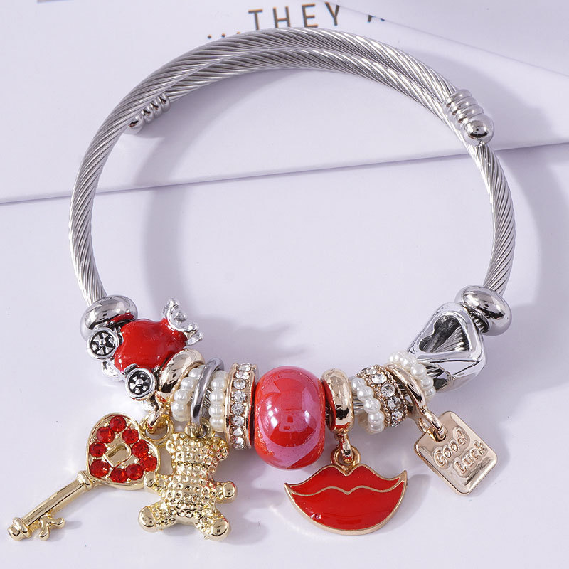 High quality silver plated stainless steel key red lip charm bracelet adjustable large hole beads bear charm bracelet for women