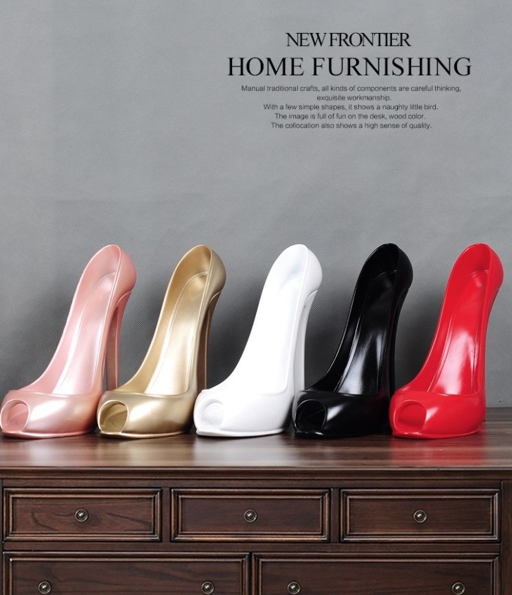 Indoor decoration Glossy red high heel shoe shape wine holder