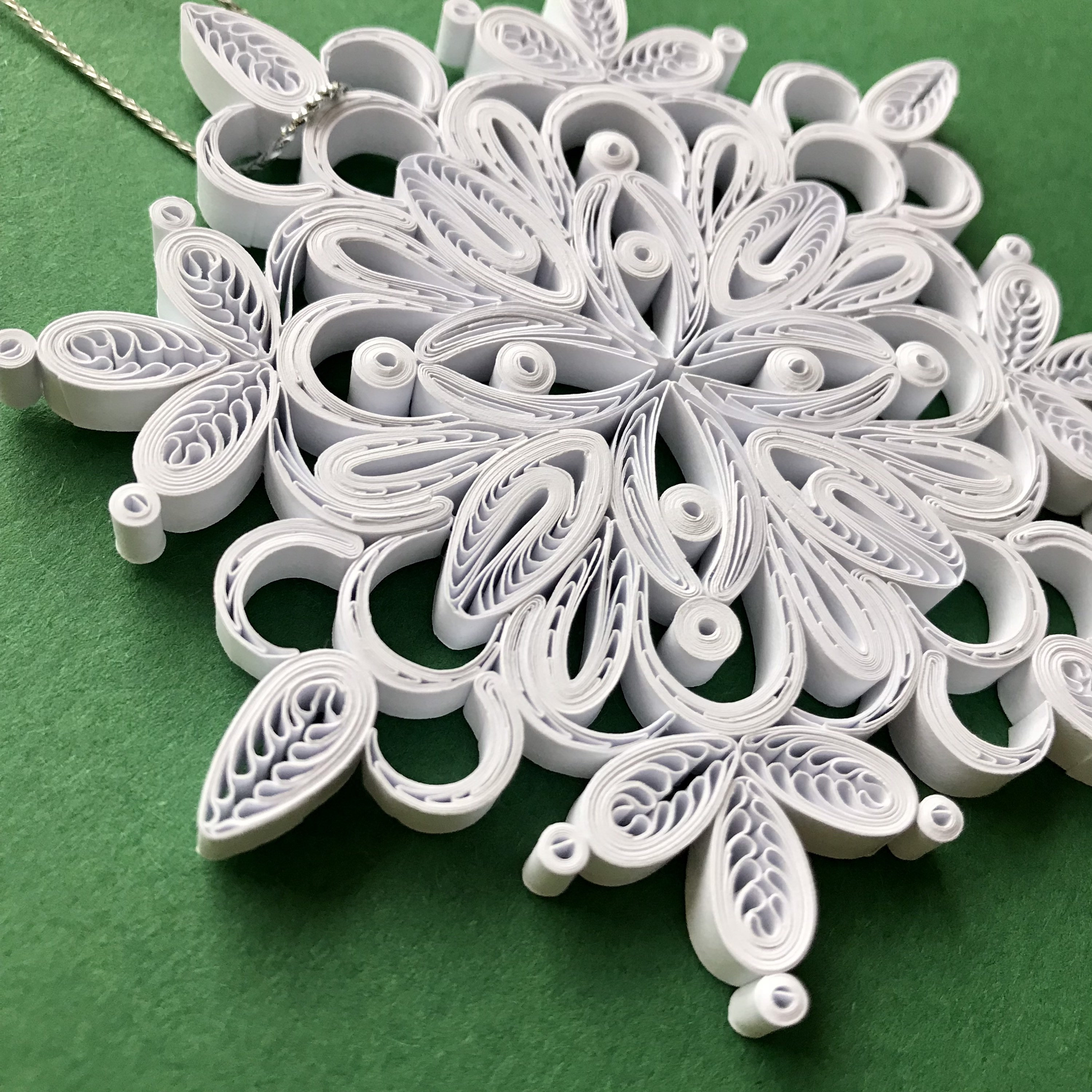 Sunbeauty DIY Mini 3D Quilling Paper Snowflakes for Christmas Tree Decoration Snowflake Crafts Ornaments