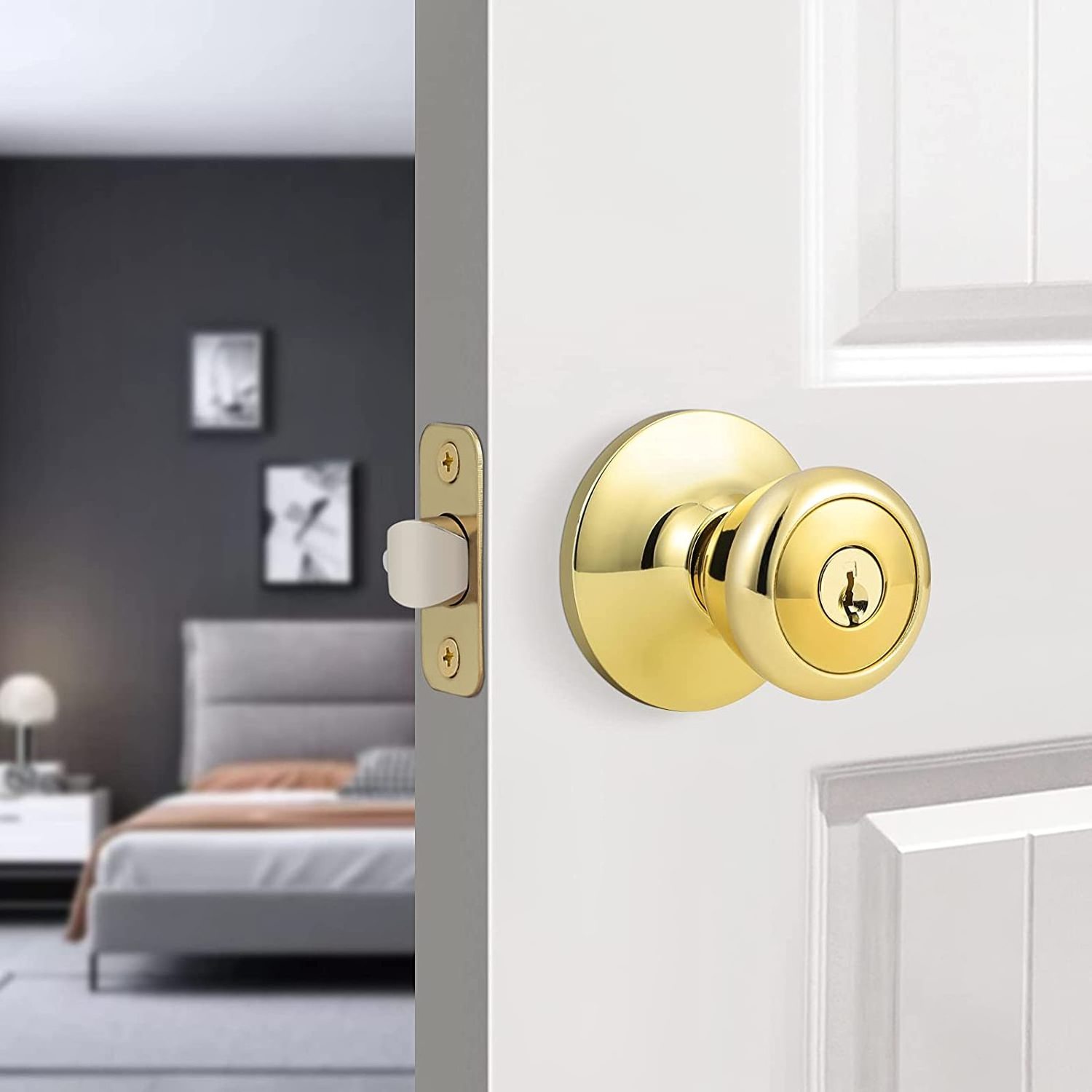 Keyed Entry / Entrance Tulip Round Bedroom Door Knob Lock Modern with Key and Thumbturn in Polished Gold Color