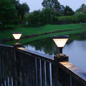 Modern Decoration Post Lamp Hotel Villa Yard Waterproof Pathway Lawn Outdoor LED Solar Pillar Light