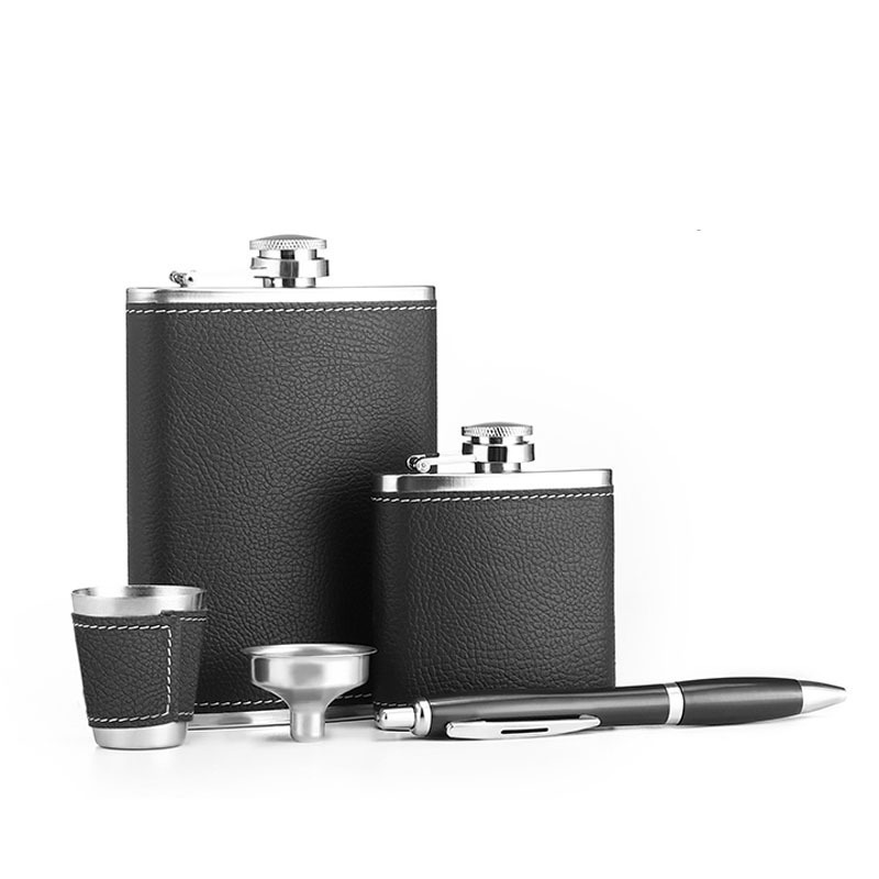 6OZ 8OZ Wholesale Luxury Custom Stainless Steel Black Excellent Wine Pot Liquor Leather Titanium Gift Set Box Whiskey Hip Flasks