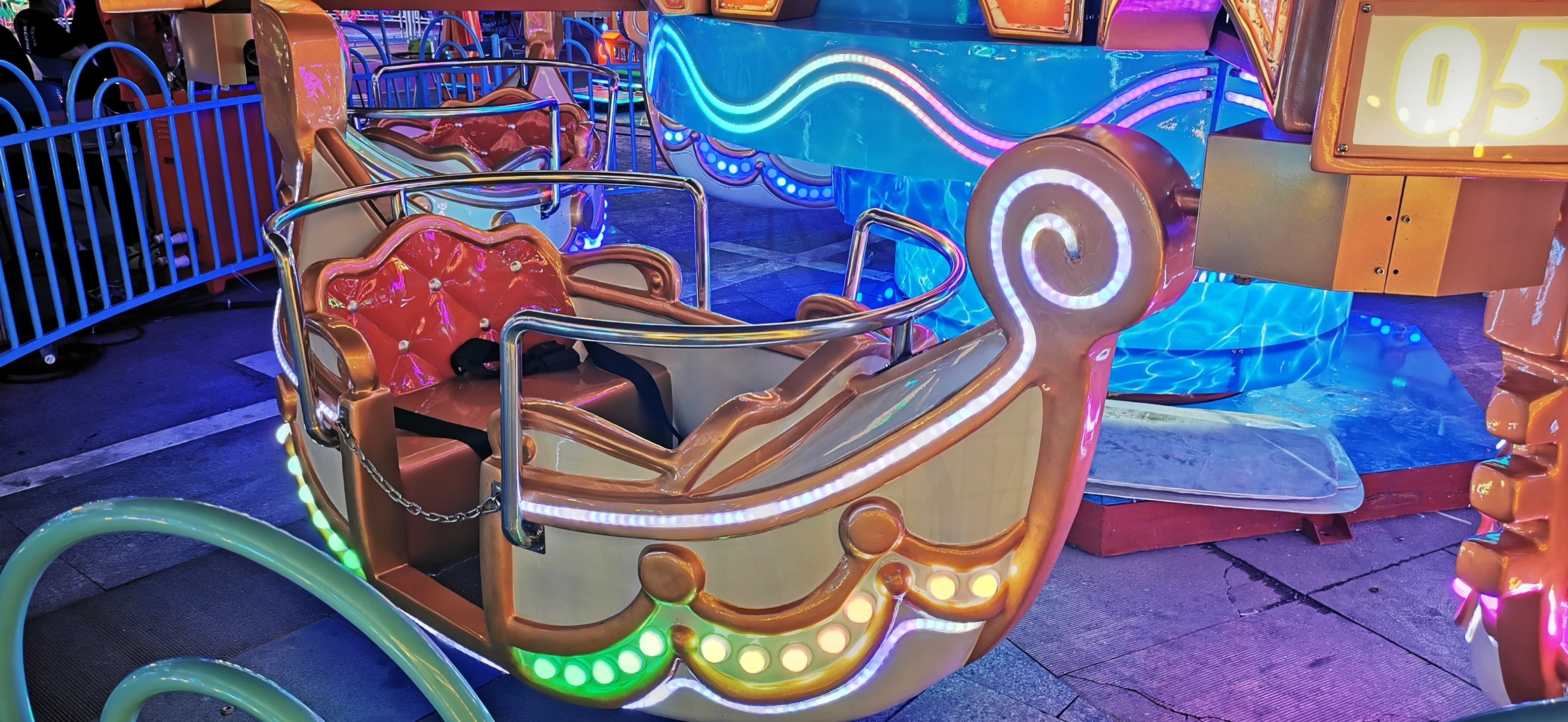 New theme park indoor equipment venice carnival spaceship amusement outdoor amusement park rides