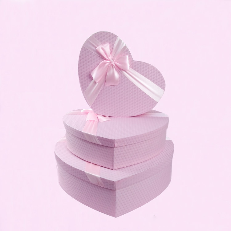 2024 Valentine Day Flower Gift Box Luxury Pink Heart Gift Boxes Packaging For Perfume