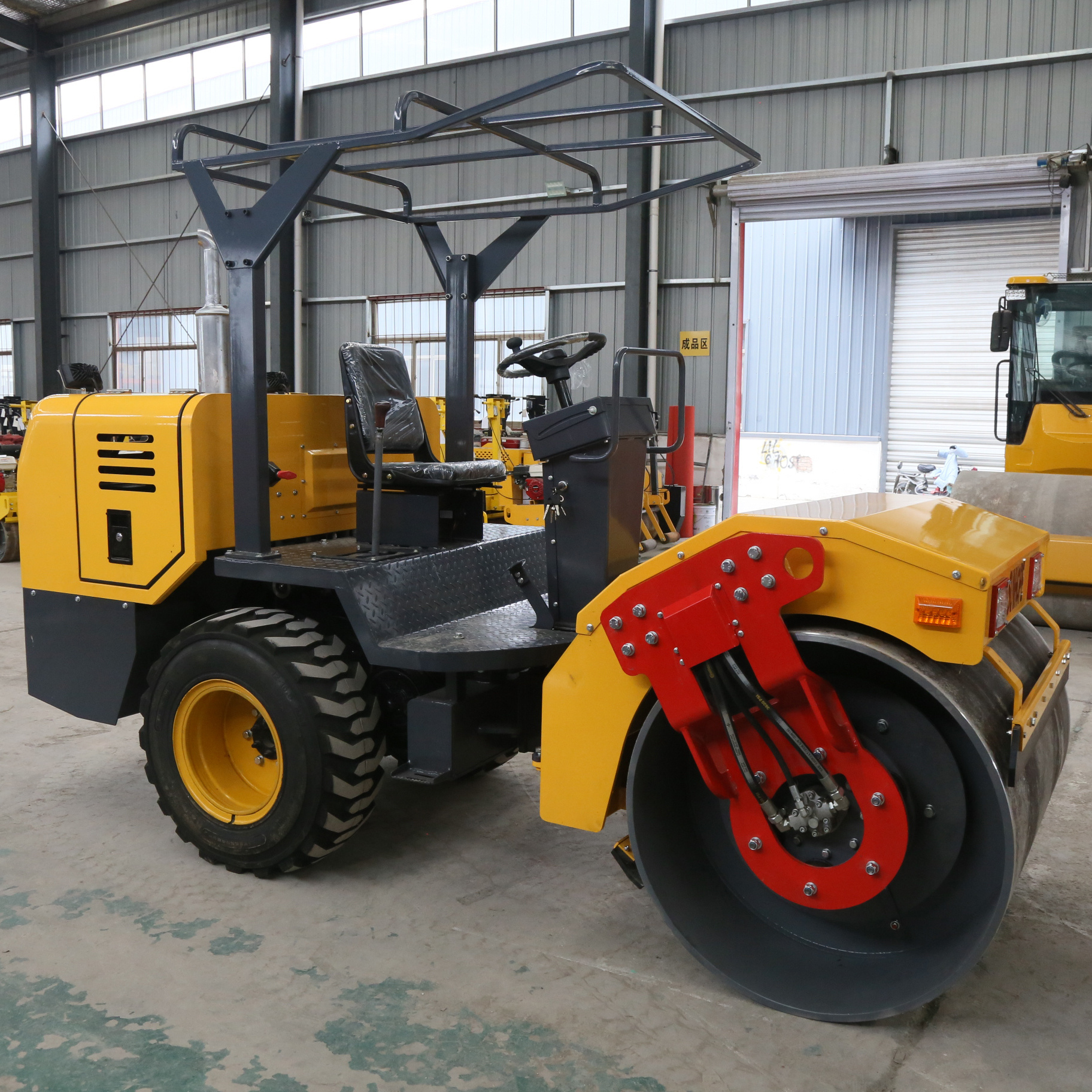 Popular 3.5 Ton Concrete Small Vibratory Road Roller Compactor Soil Roller