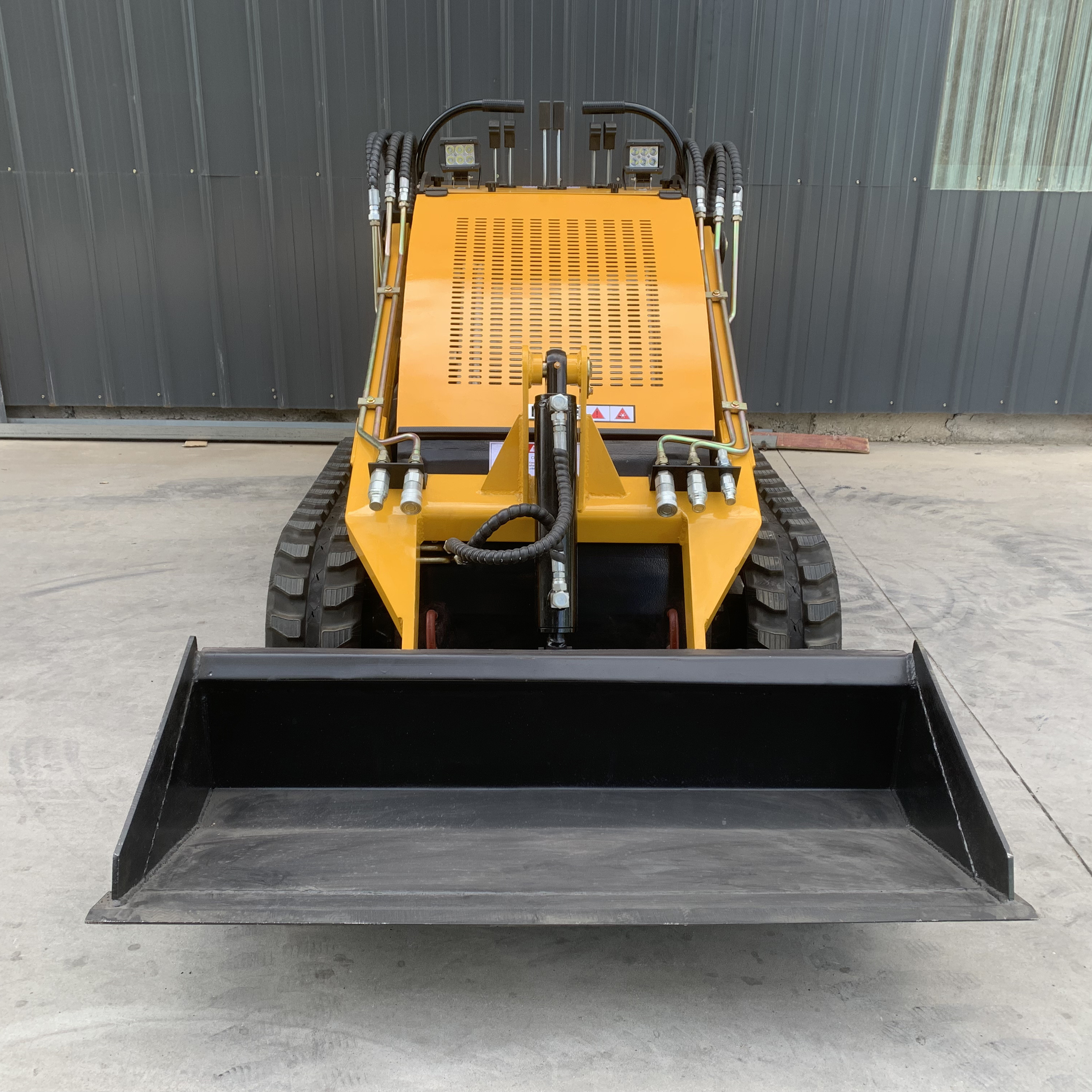 High Quality Electric Mini Skid Steer Track Loader With Stump Grinder