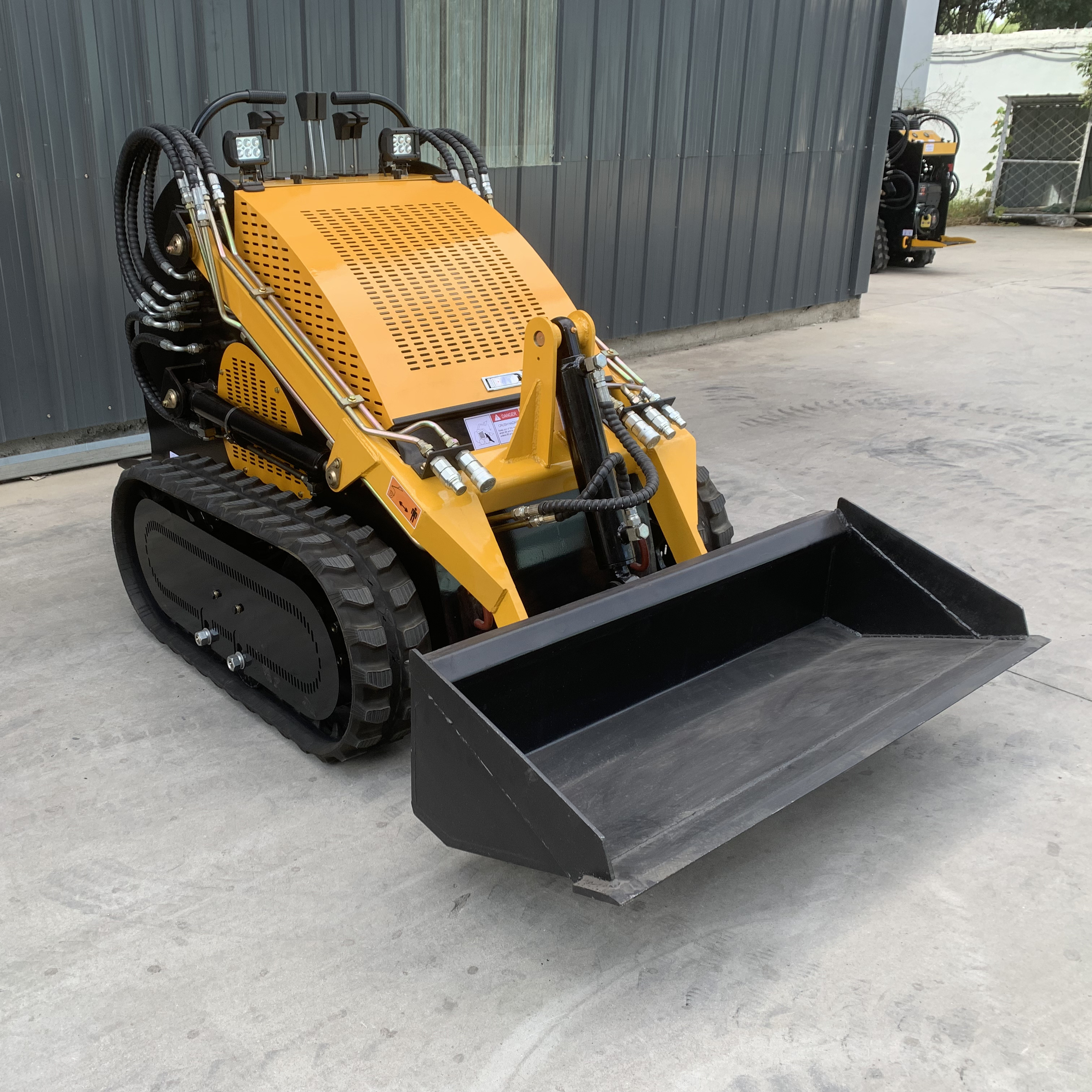 High Quality Electric Mini Skid Steer Track Loader With Stump Grinder