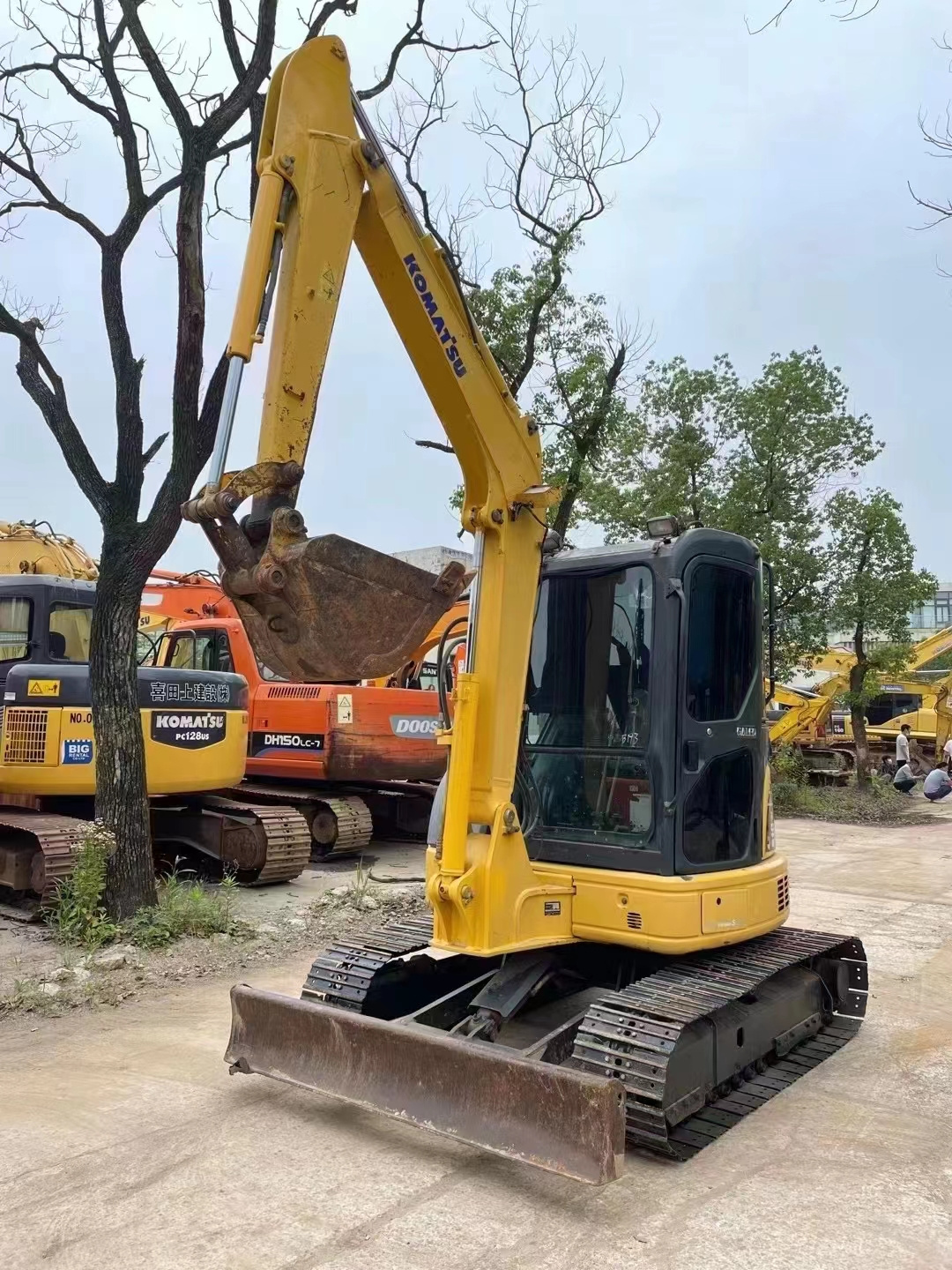 5 ton Mini Crawler Excavator Komatsu PC55MR Garden Excavator with Ditch Bucket and Trench Bucket