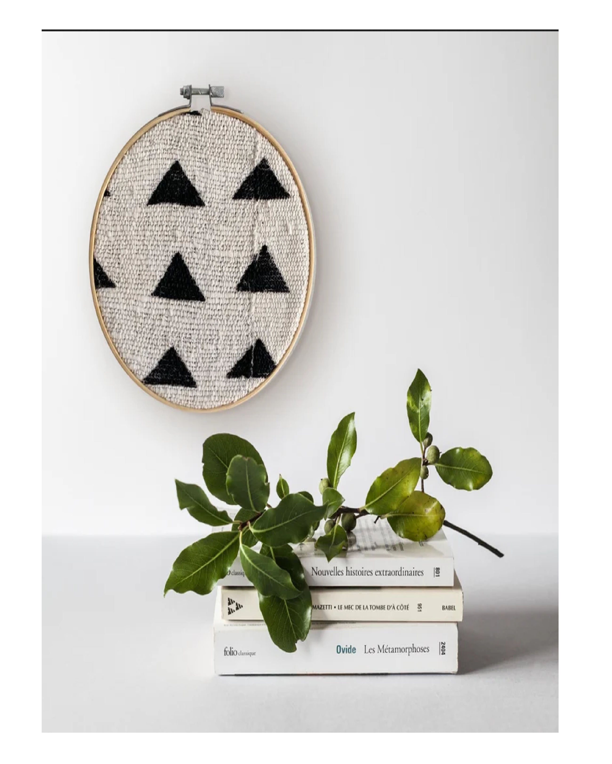 Unique Bohemian Indian Handmade Woven Block Printed Thick Mudcloth Cotton Fabric Wall Hanging Decorative Vintage Wooden Hoops