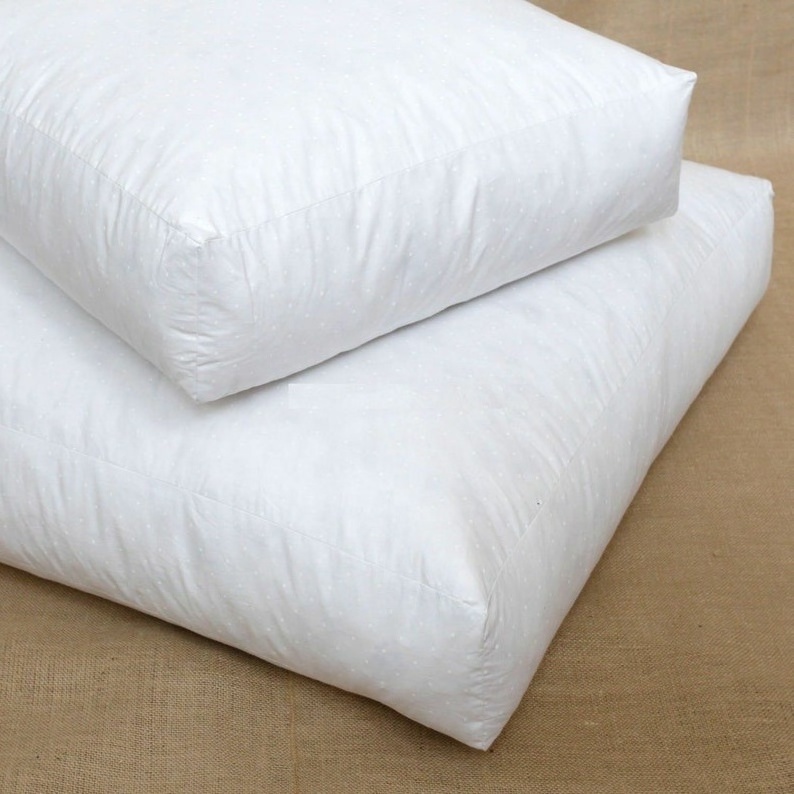 Wholesale High Quality Polyester Hotel Square Microfiber White Pillow Inner Filling Sofa Rectangular Siliconized Cushion Inserts