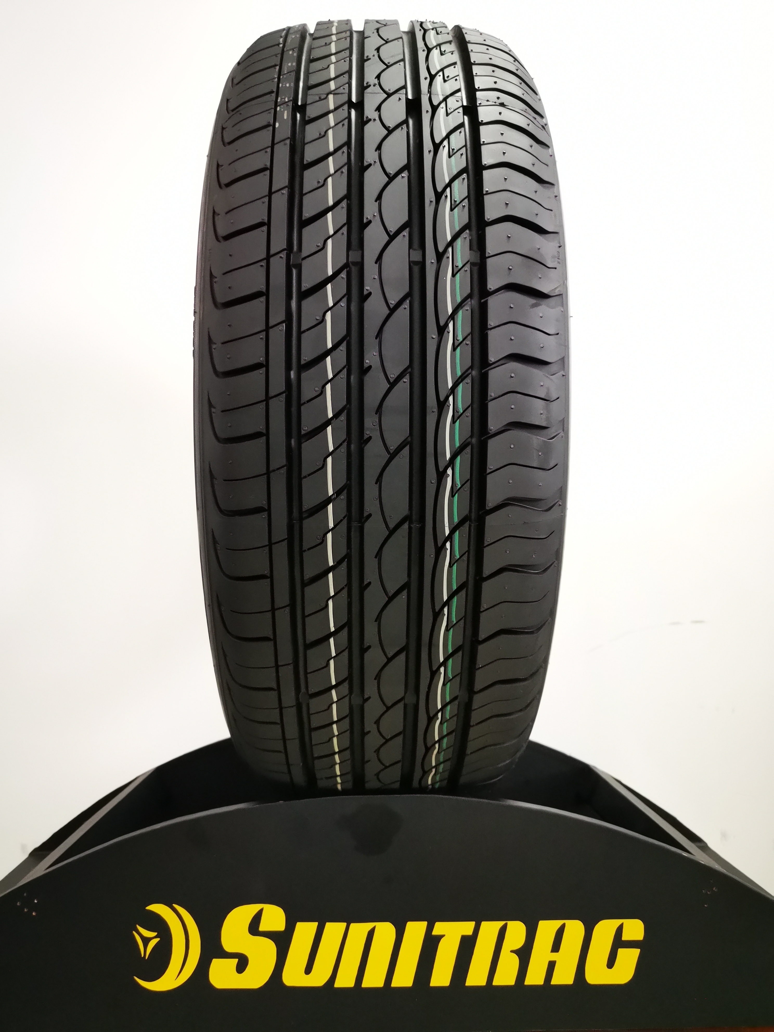 china high quality tire car tire 225 55R17 new tires all size