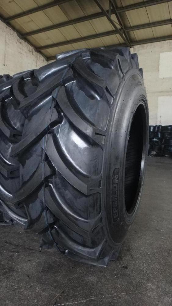 13.6-38 13.6-28 Farm Tractor Tyre