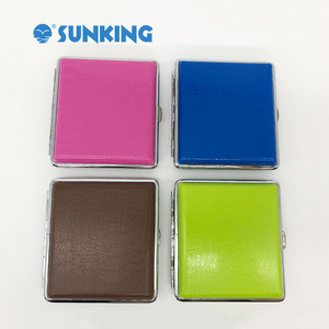 Top seller A clearance sale Most Popular Electroplated frame Cigarette Box lighter smoking set Pocket Cigarette Case Box