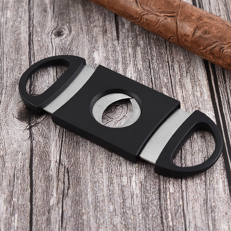 Factory direct supply stainless steel double-edged cigar cutter Europe and the United States portable cigar cutter tool manual c