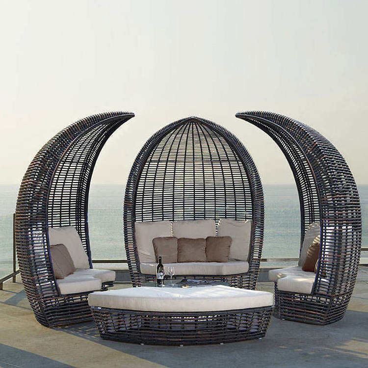 Design fashionable and exquisite outdoor rattan furniture recliner lounge rattan bed outdoor rattan bed