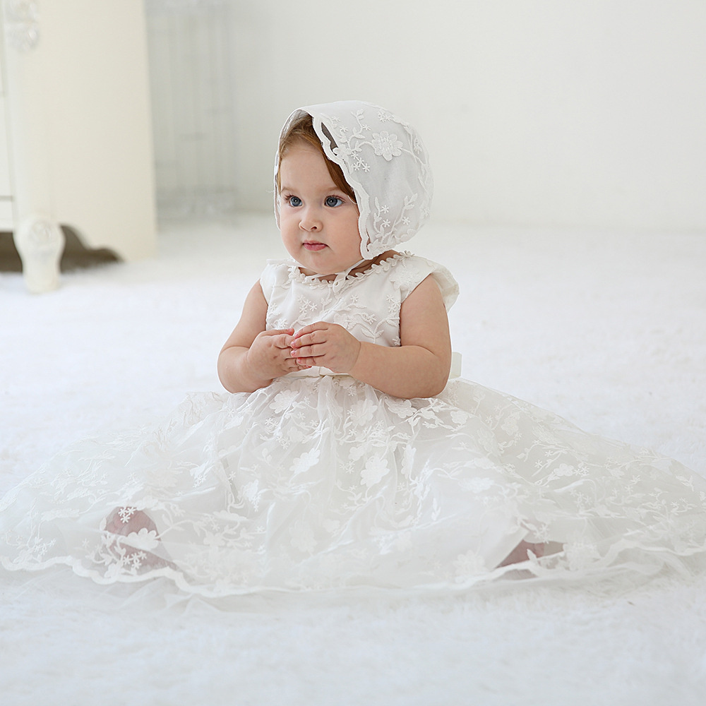 Wholesale Baby Girl Baptism Dress with Hat Princess Wedding Party White Lace Embroidered Dresses Baby Christening Gowns