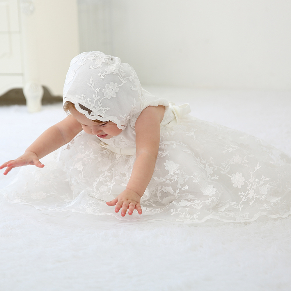 Wholesale Baby Girl Baptism Dress with Hat Princess Wedding Party White Lace Embroidered Dresses Baby Christening Gowns