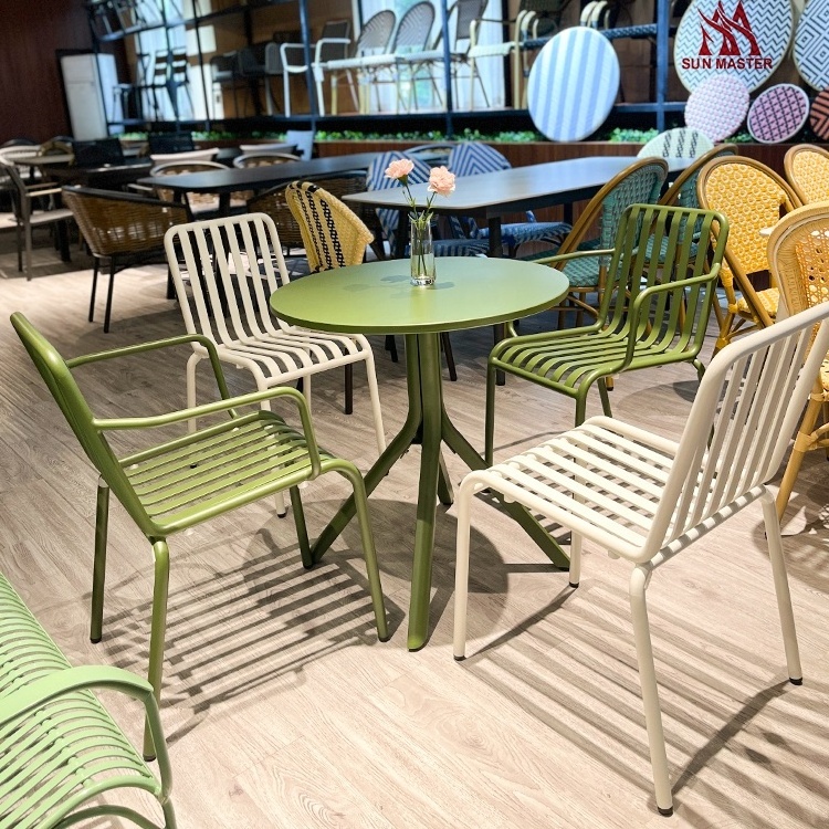 Modern Furniture Outdoor French Bistro Metal Industrial Chair Patio Restaurant Cafe Hotel Garden Stacking Dining Aluminium Chair