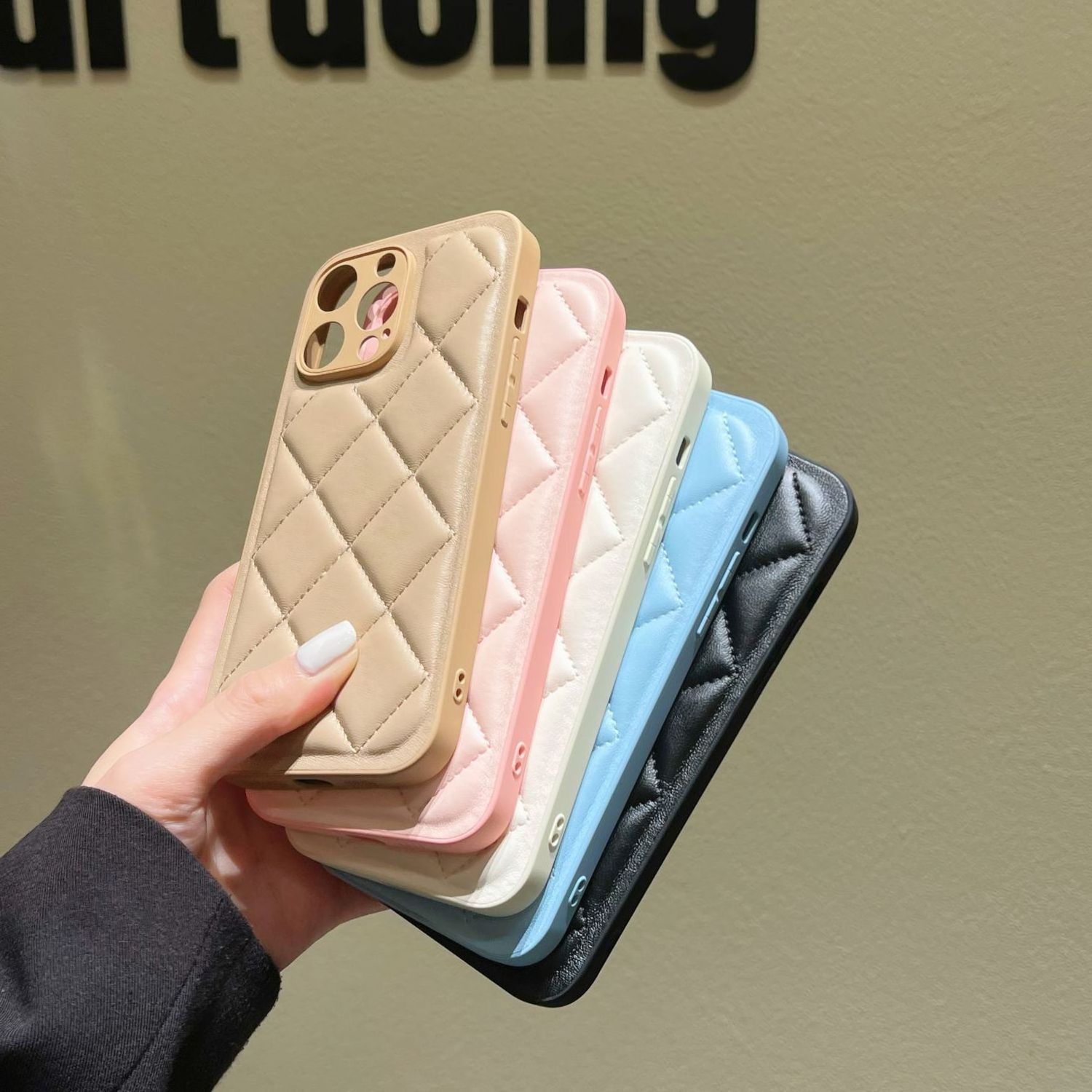 New diamond plaid grain leather phone case for iPhone 15 Pro wholesale price shockproof for iPhone 14 Plus 13 12 11 Pro Max case