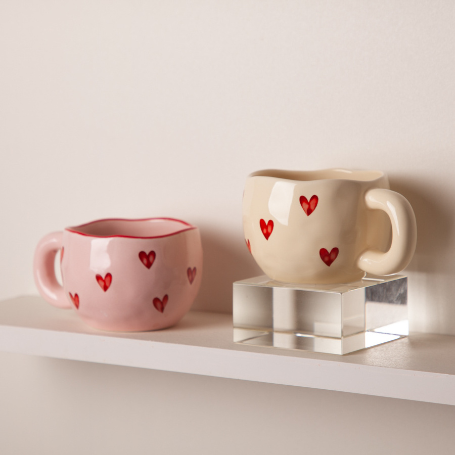 Valentines day gift 2024 porcelain romantic couple heart coffee cup modern customized design printed cute ceramic mug custom