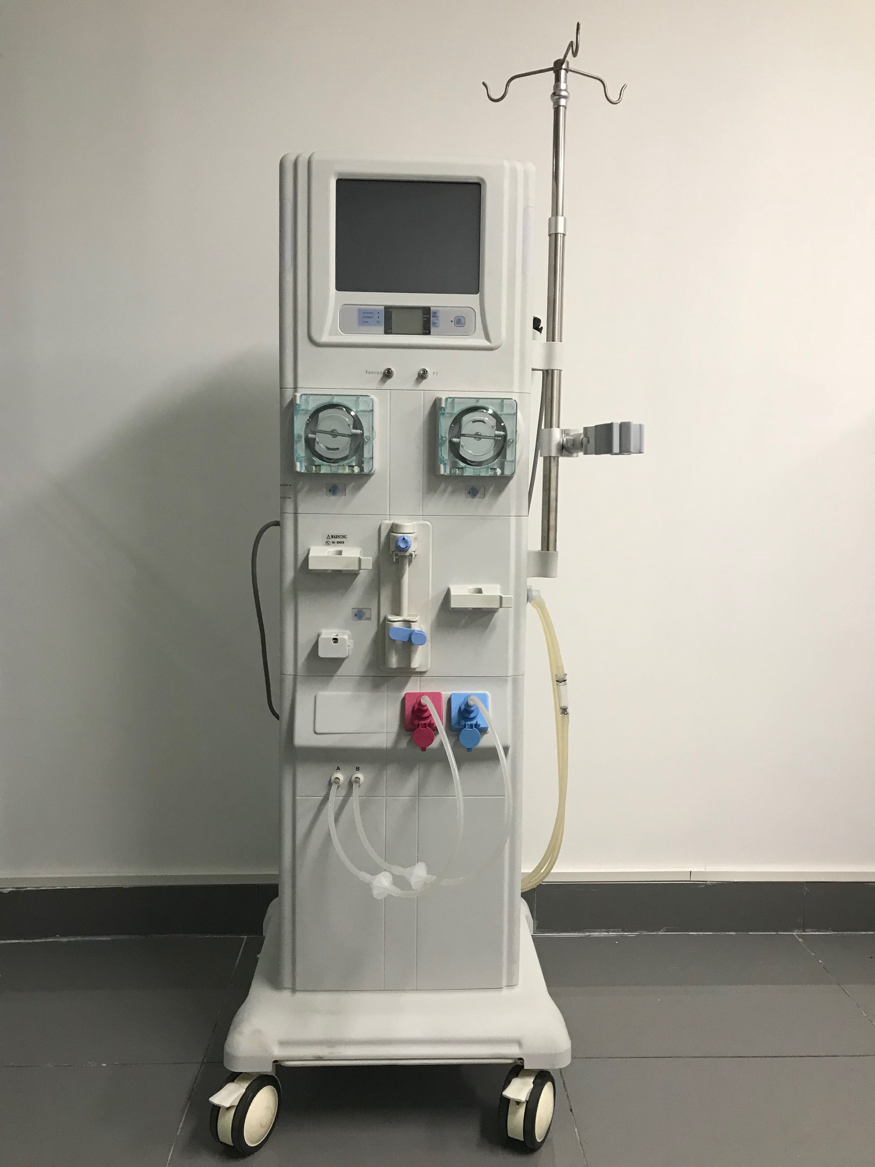 Portable medical hemodialysis equipment made in China for hemodialysis treatment Kidney hemodialysis dialysis machine