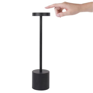 Portable Cordless Nordic Rechargeable Touch Control Dimmable Battery Powered Metal Table lamp for Restaurant 2024