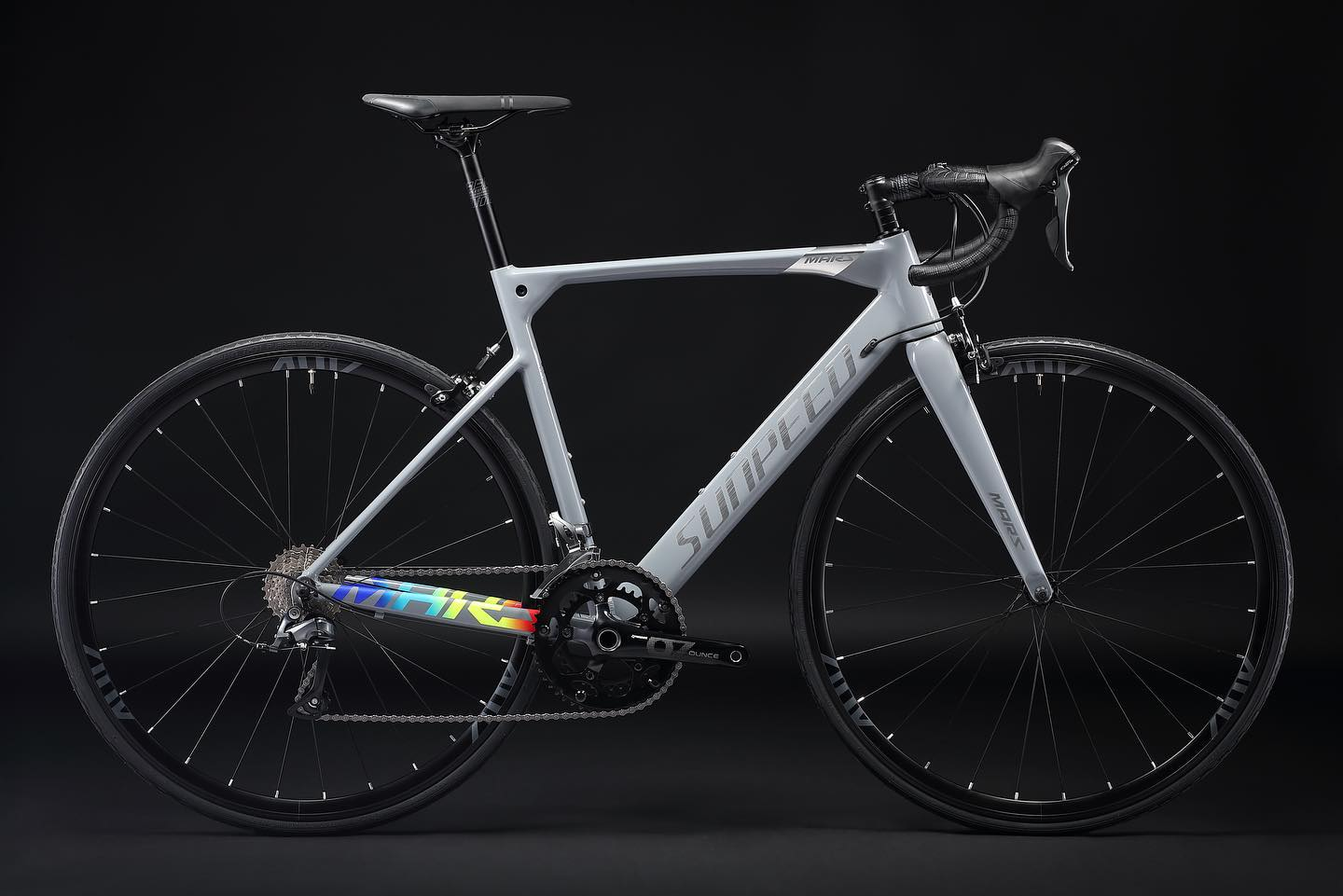 Super light weight design SUNPEED MARS top grade carbon Road Bike