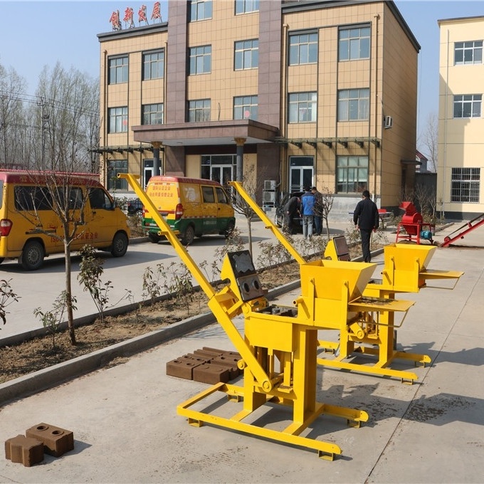 QMR2-40 Manual Pressing Mud Clay Interlock Brick Making Machine in Kenya