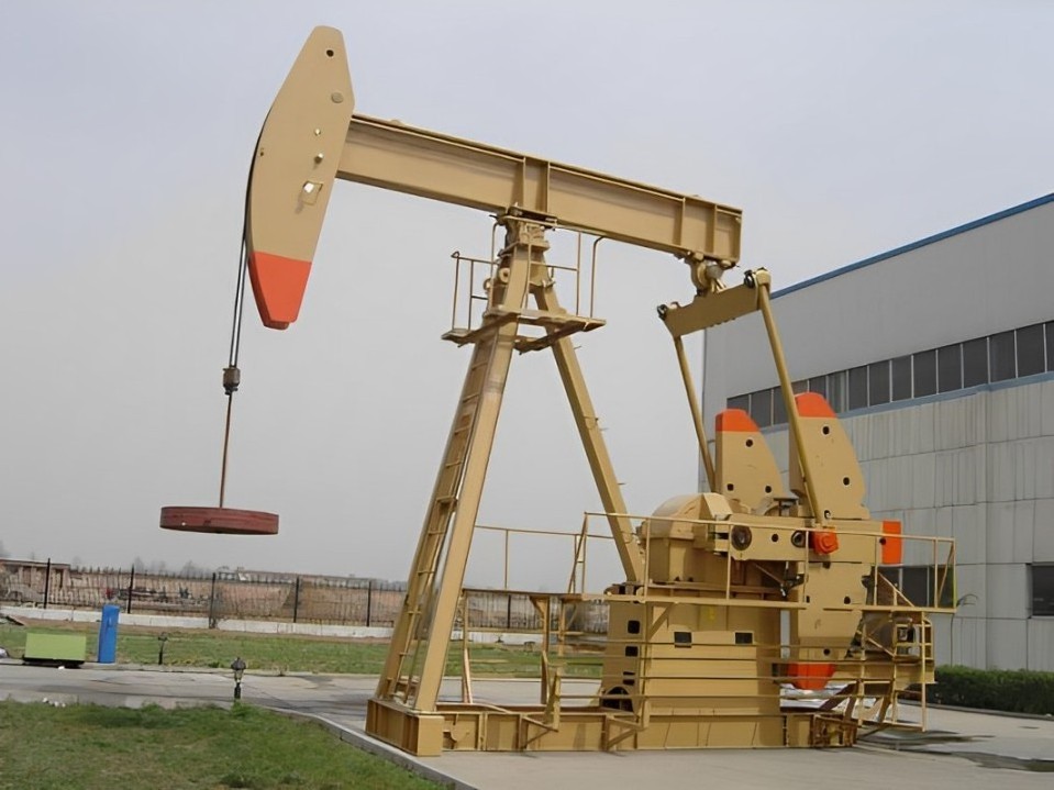 API 11E High Quality C Series Beam Pumping Unit for Oilfield Set Customized Training Long Power