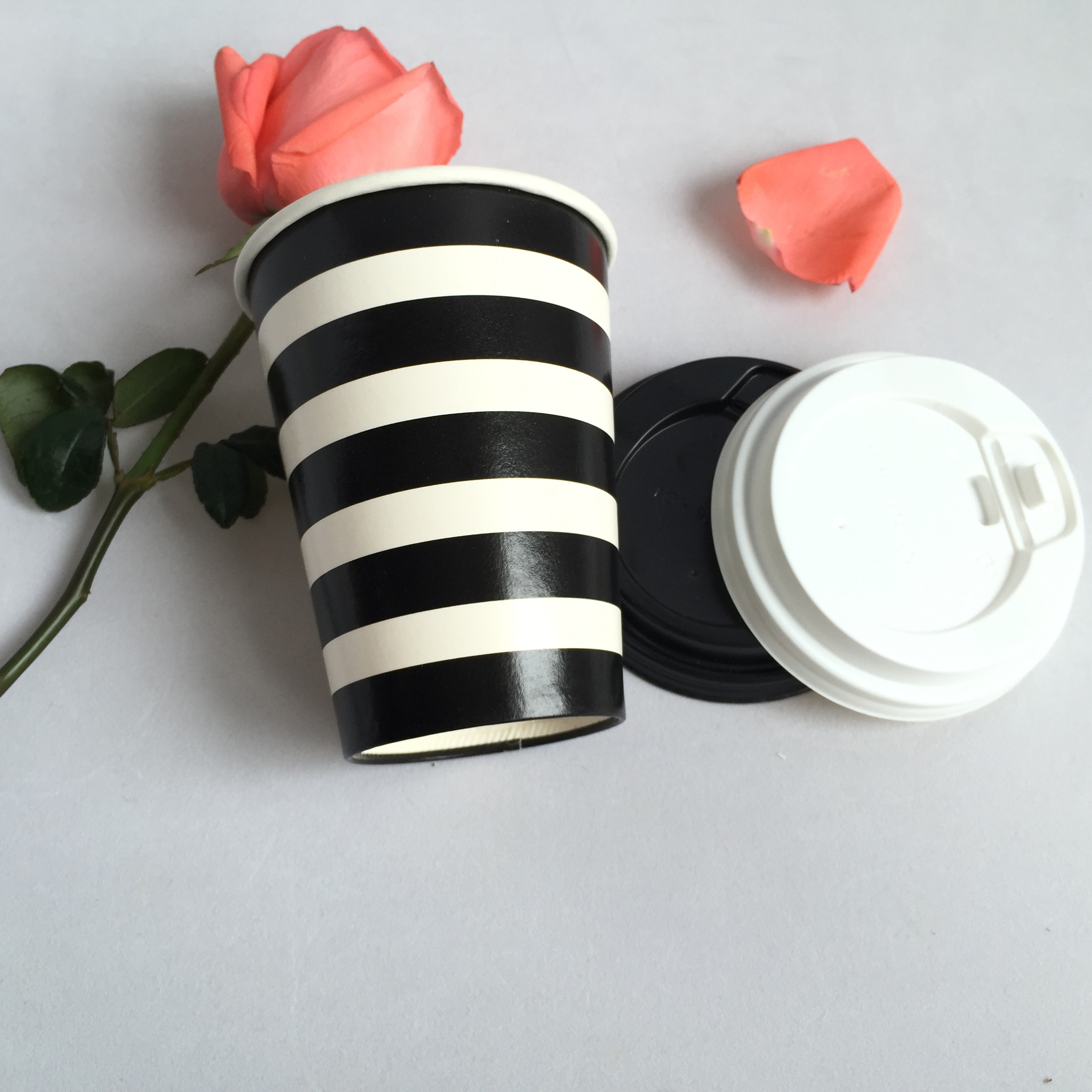 China Black Paper Cup Custom Logo Print Paper Cups for Coffee Tea